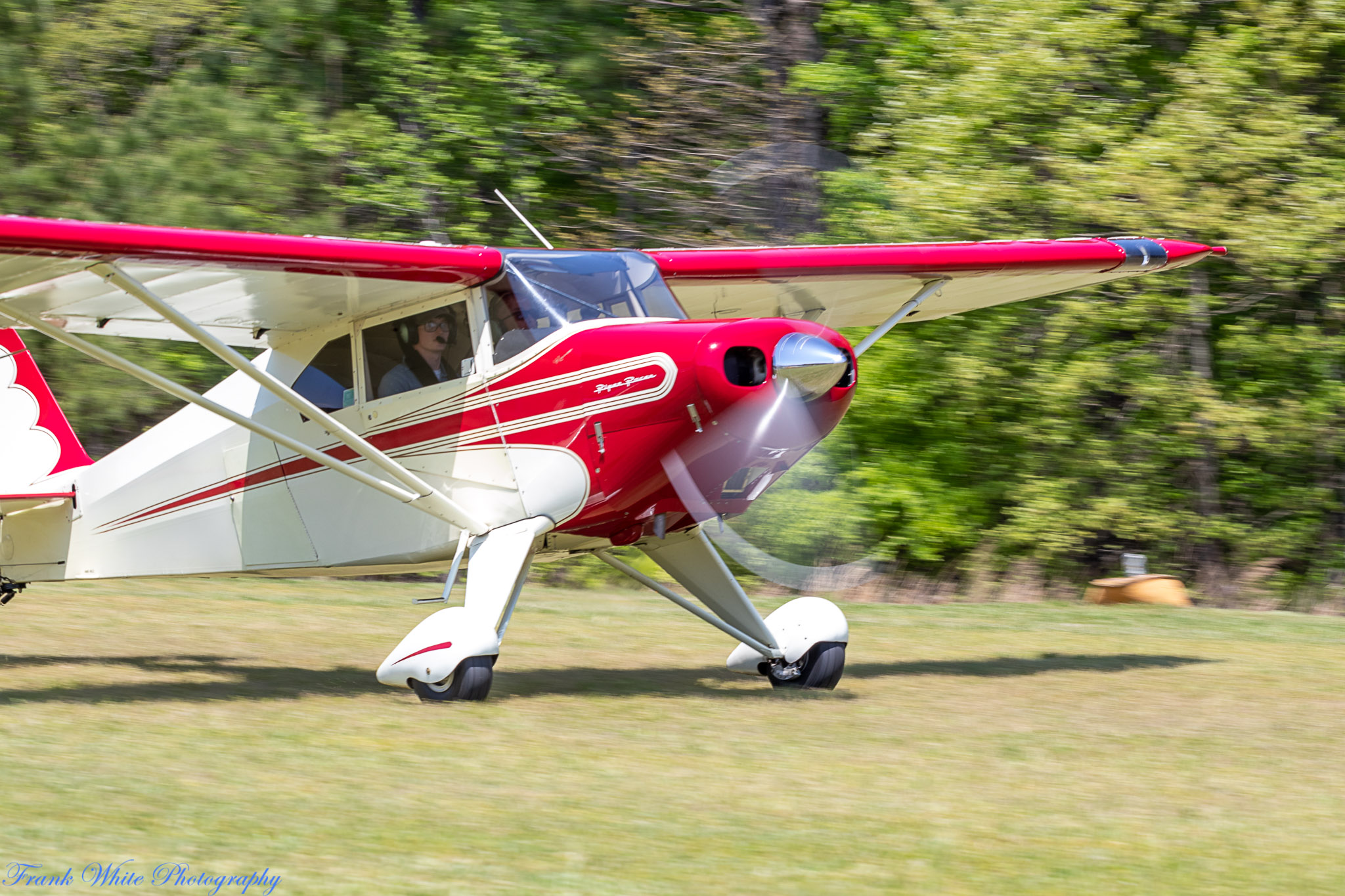 8NC8-Lake-Ridge-Fly-in-April-23rd-0182.jpg