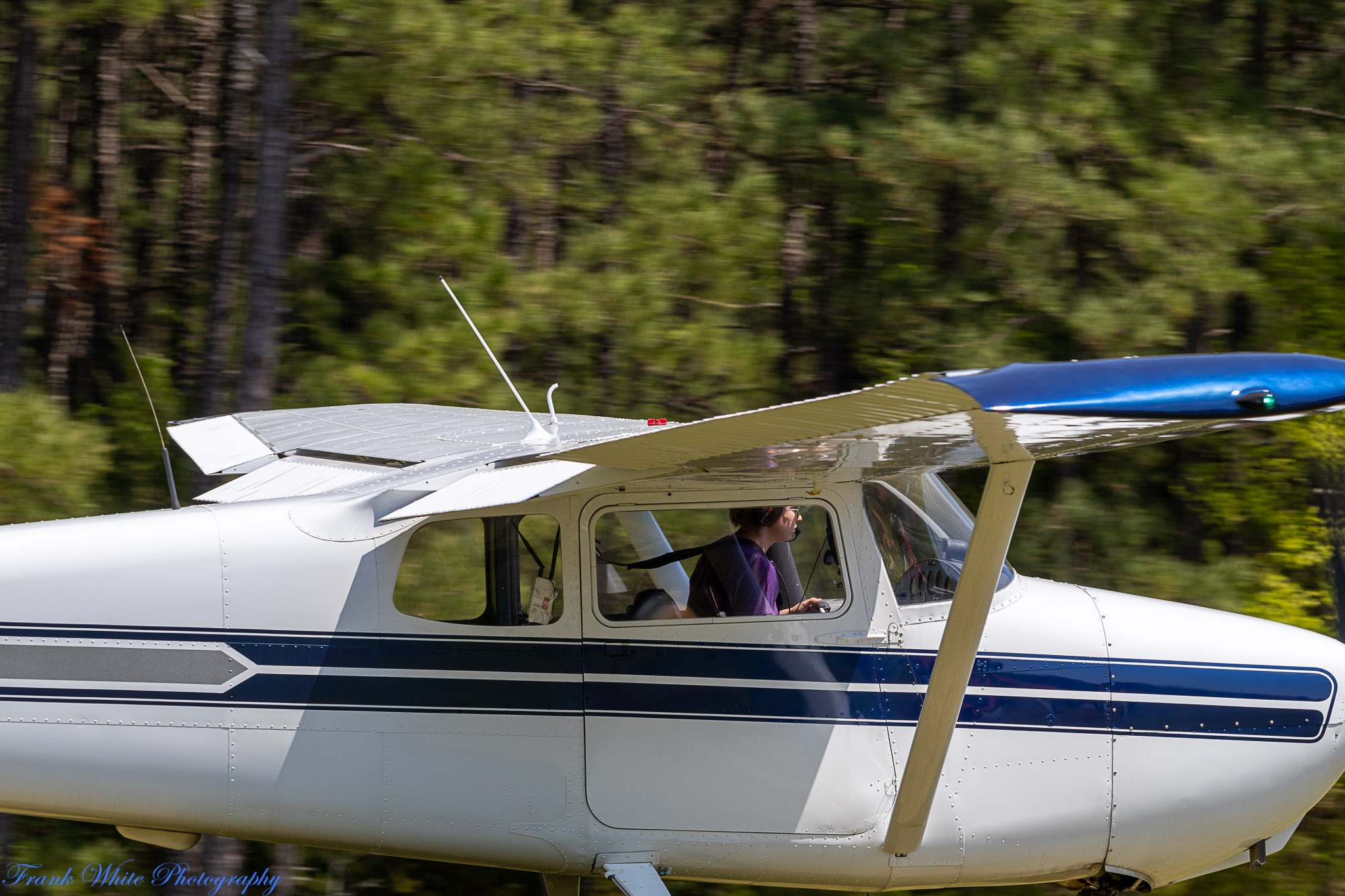 8NC8-Lake-Ridge-Fly-in-April-23rd-0206.jpg