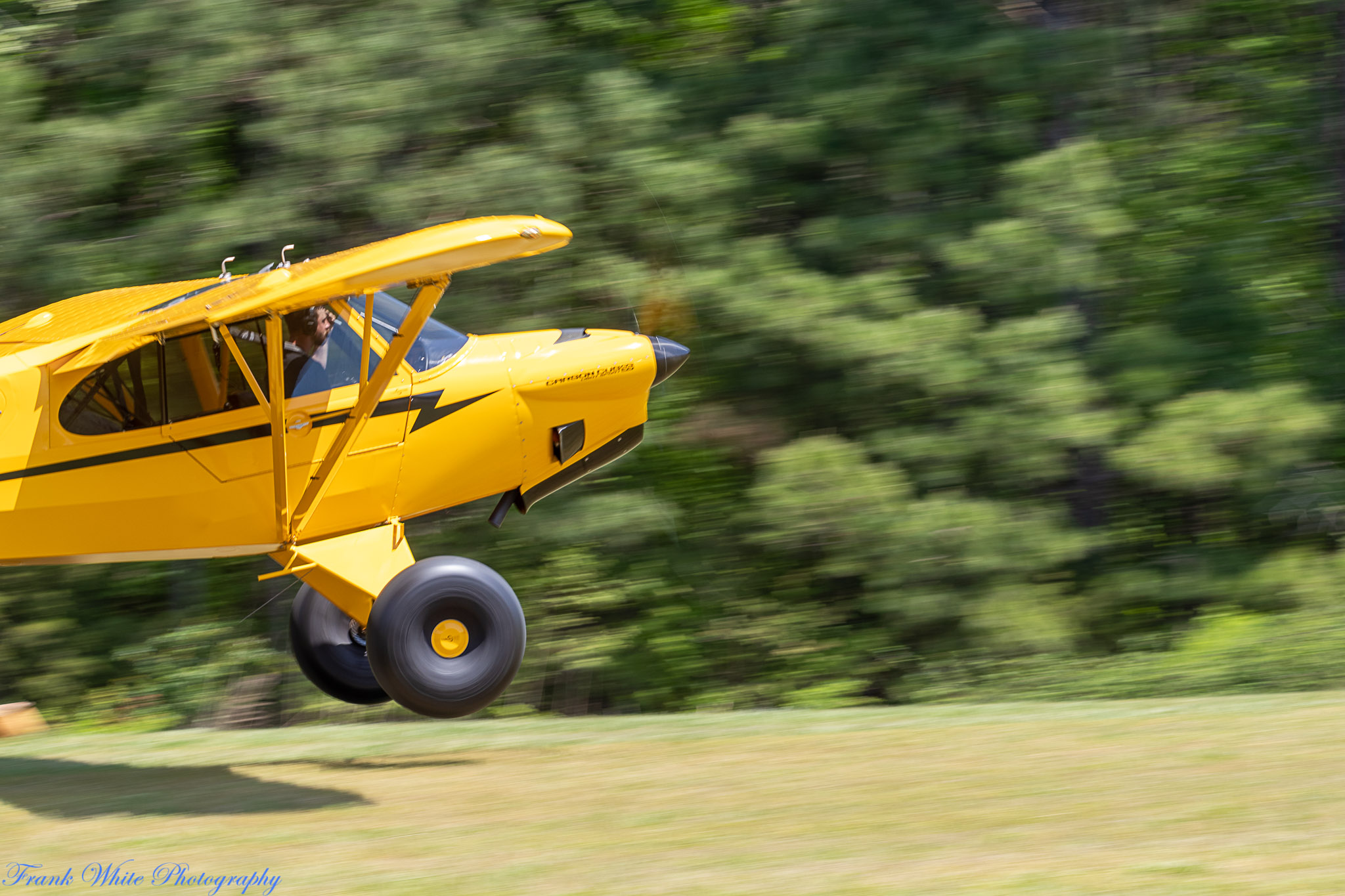 8NC8-Lake-Ridge-Fly-in-April-23rd-0051.jpg