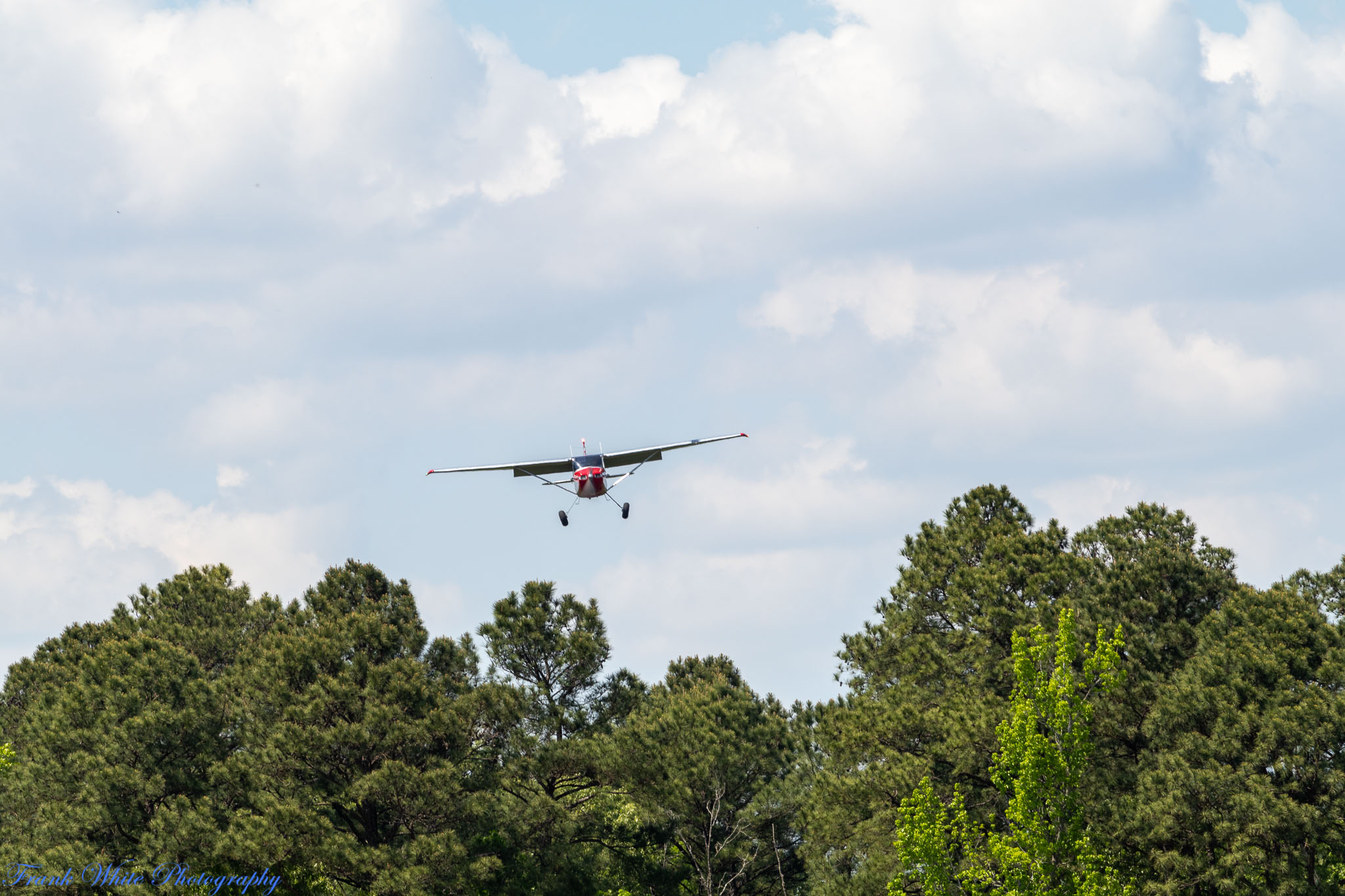 8NC8-Lake-Ridge-Fly-in-April-23rd-0528.jpg