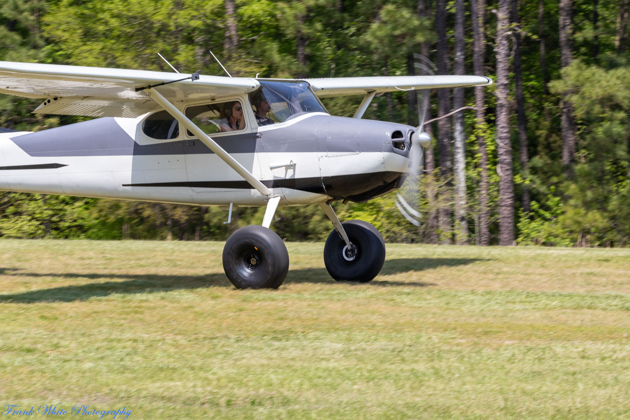 8NC8-Lake-Ridge-Fly-in-April-23rd-0637.jpg