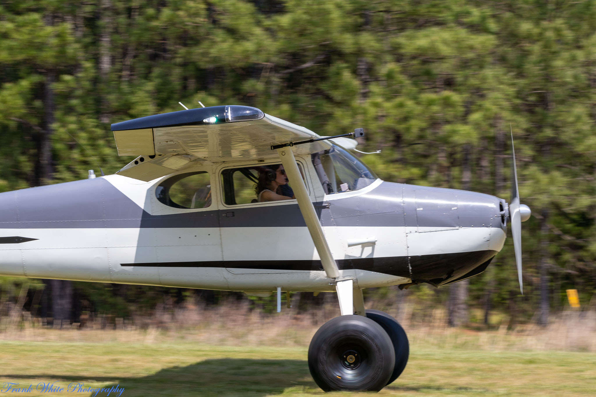 8NC8-Lake-Ridge-Fly-in-April-23rd-0639.jpg